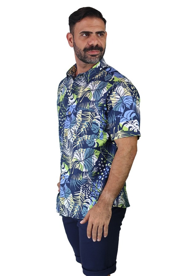 Camisa Manga Corta Azul Marino Con Hojas Verdes Slim Fit Para Hombre